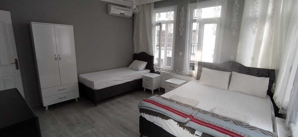 Стамбул: Güneş Hotel