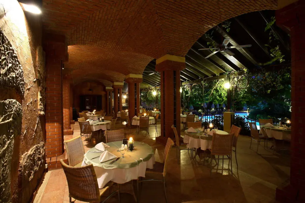 Торба: Hotel Zeytinada