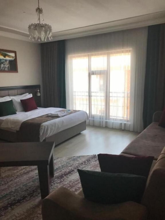 Ван: Comfort Suit Hotel