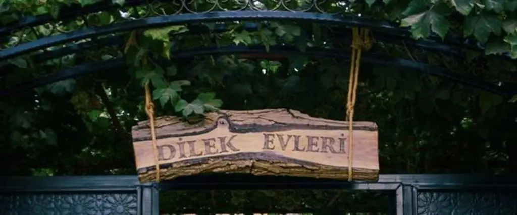 Орхание: Dilek Tatil Evleri