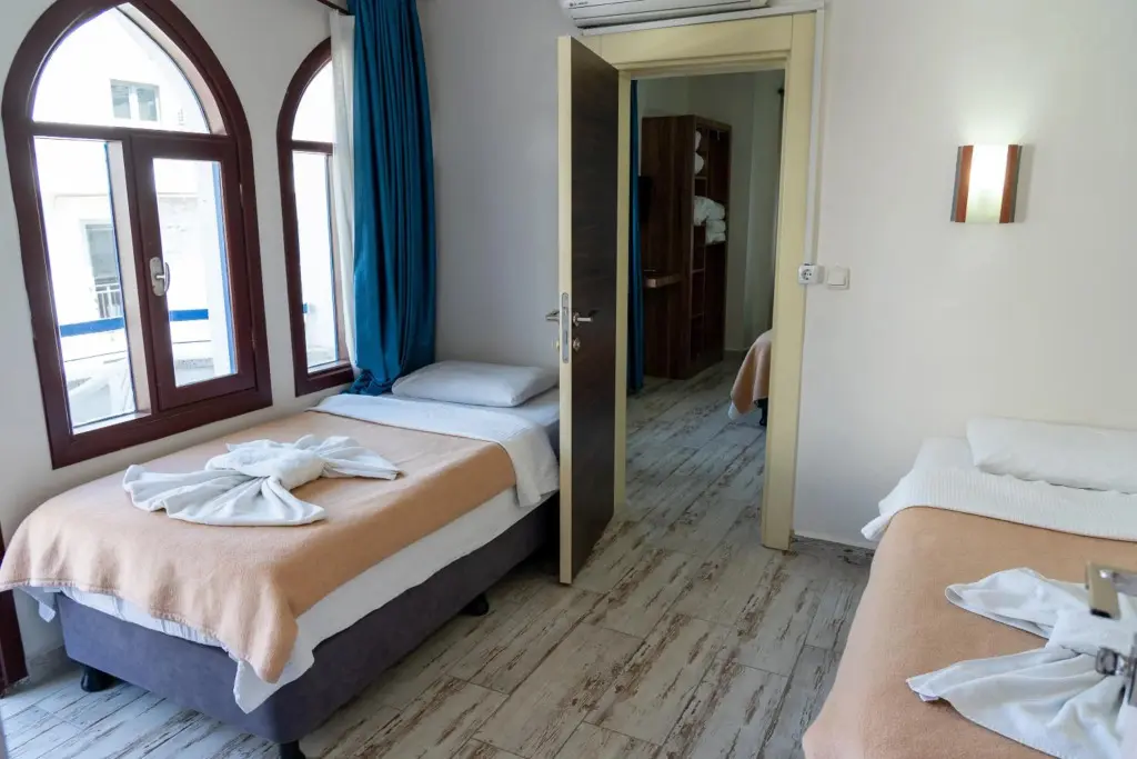 Фетхие: Otel Eroglu