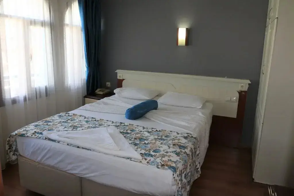 Фетхие: Otel Eroglu