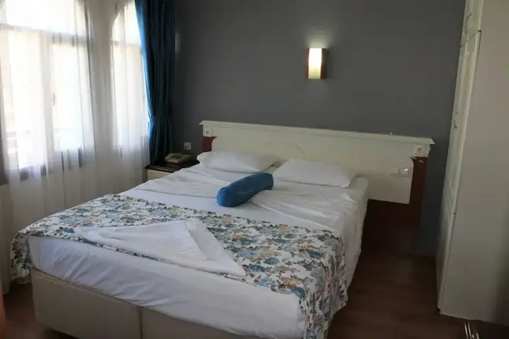 Фетхие: Otel Eroglu