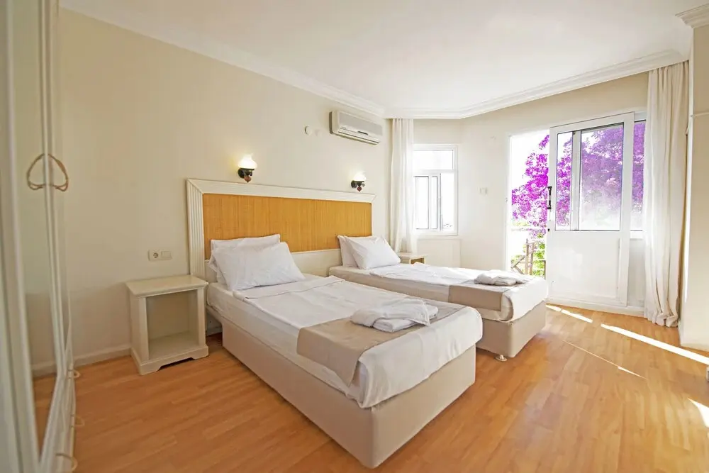 Орхание: Chillos Beach Hotel & Lounge