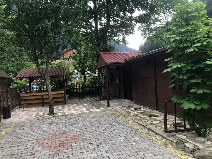 Узунгёль: Serah Bungawilla