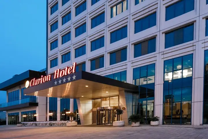 Стамбул: Отель Clarion Istanbul Mahmutbey