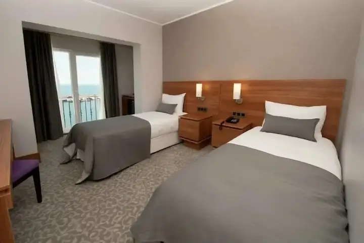Синоп: Hotel 117
