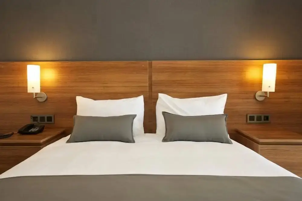 Синоп: Hotel 117