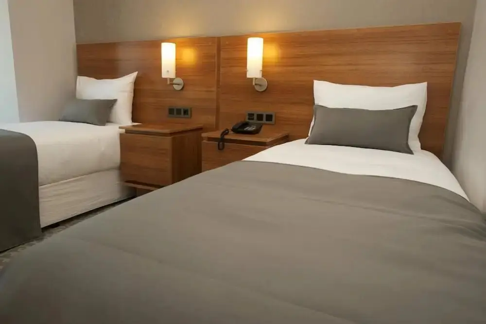 Синоп: Hotel 117