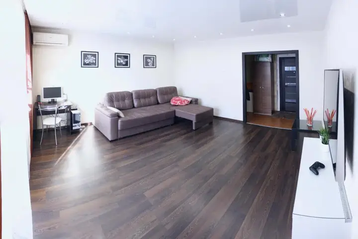 Красноярск: Apartment at Vzletnaya 24