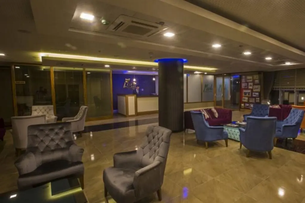 Трабзон: Park Square Hotel