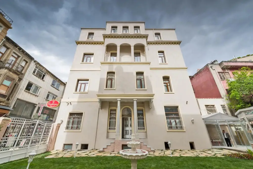Стамбул: Enderun Hotel