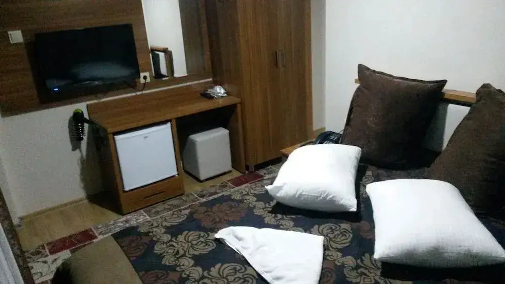 Гюнгёрен: Grand Hekimoglu