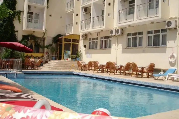 Дидим: Hotel Saadet