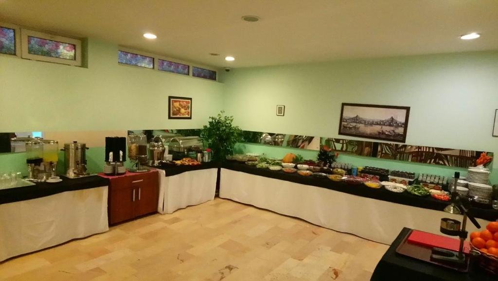 Стамбул: Tugra Hotel
