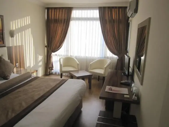 Измир: Alican Hotel