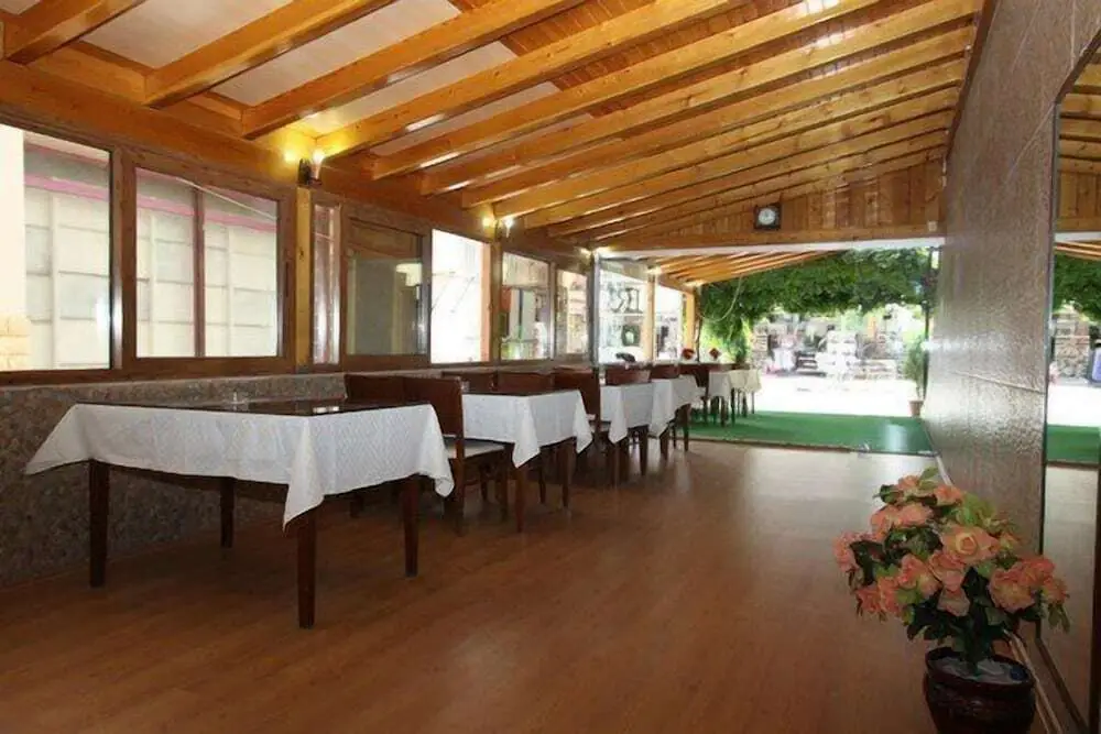 Чешме: Eren Otel Çeşme