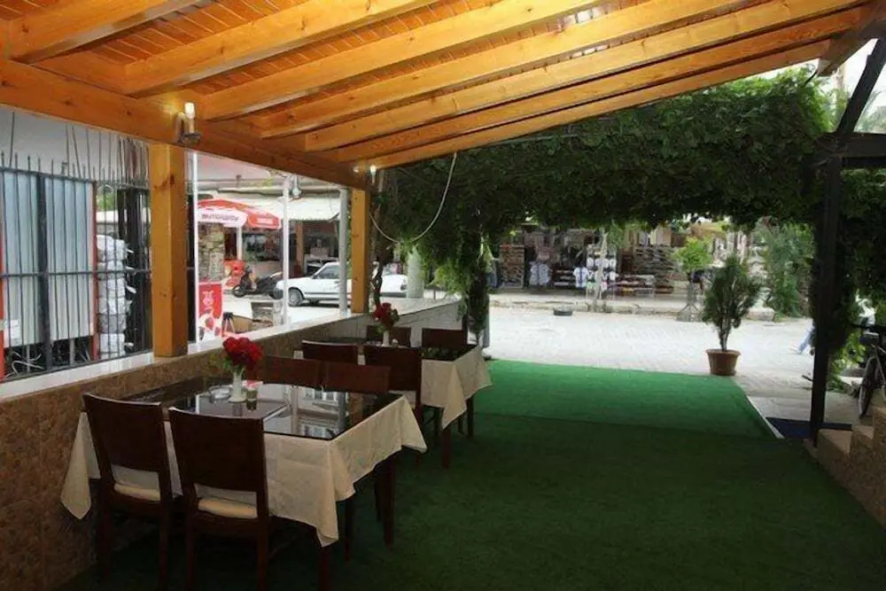 Чешме: Eren Otel Çeşme