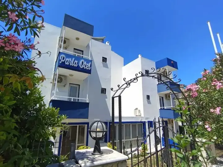 Чешме: Parla Apart Otel