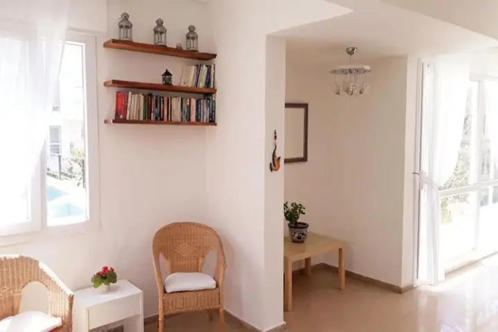 Чешме: Parla Apart Otel