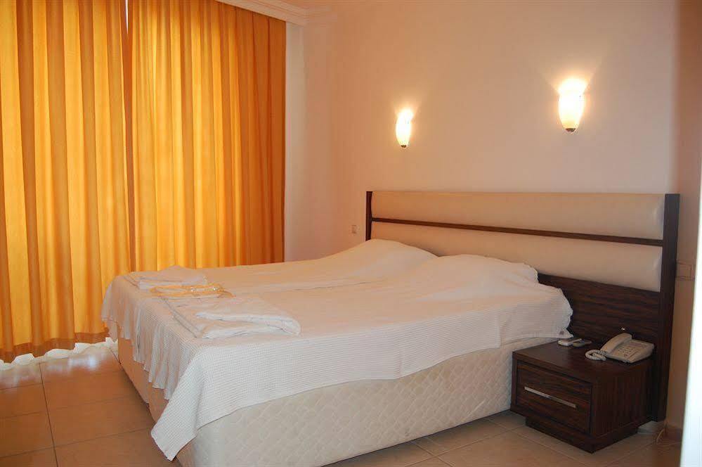 Бурхание: Pidasus Hotel
