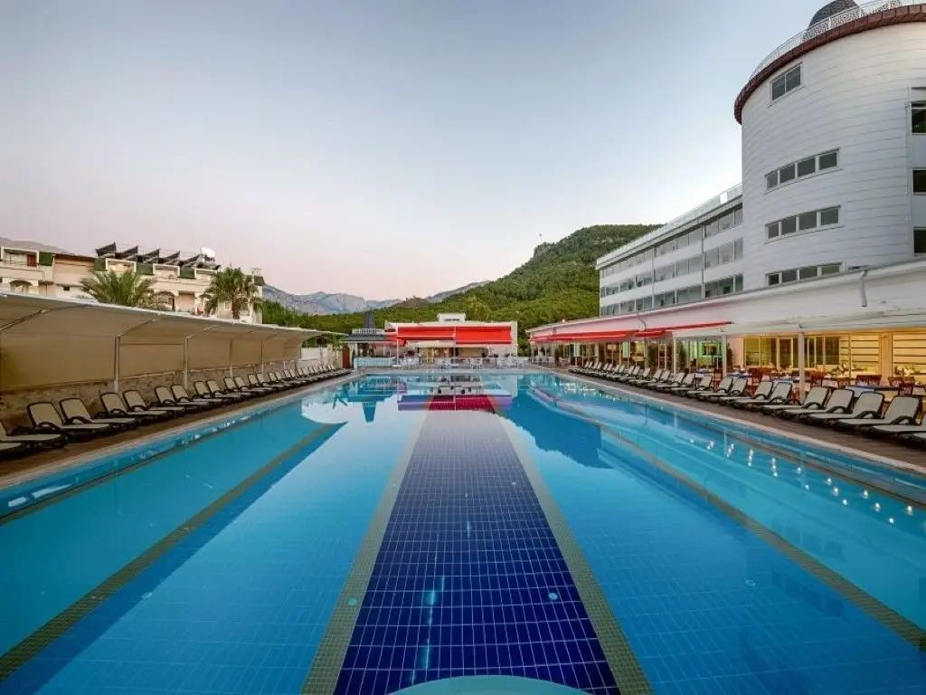 Кемер: Отель Royal Towers Kiris