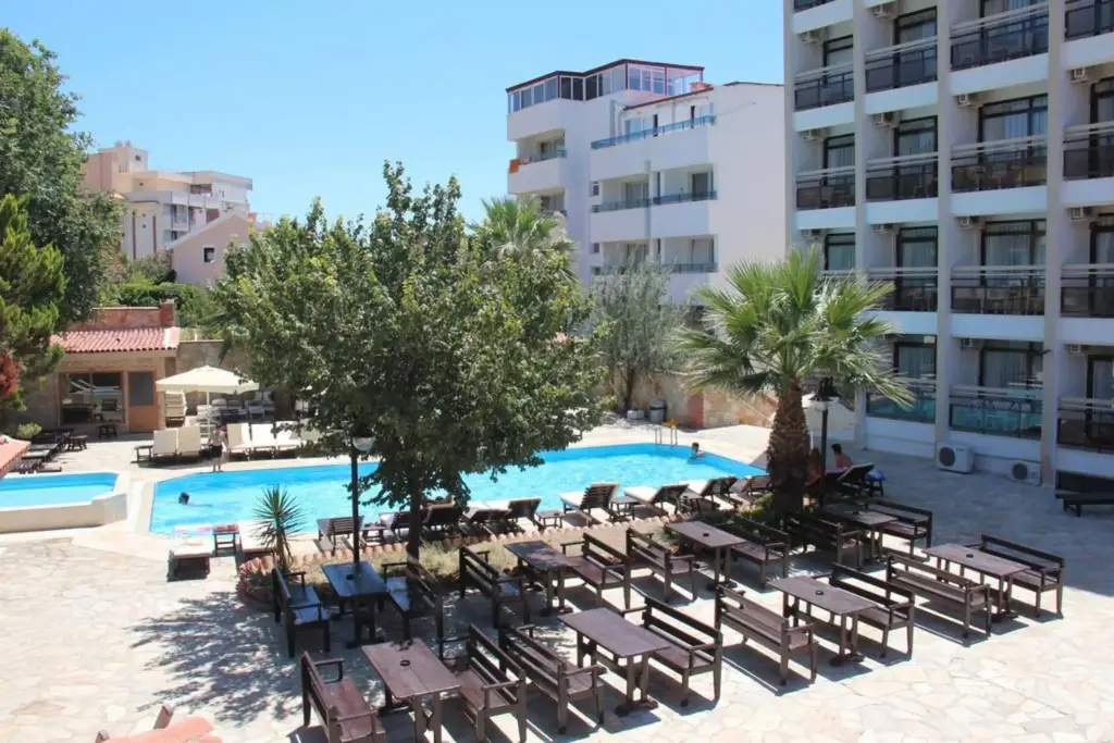 Кушадасы: Esat Otel