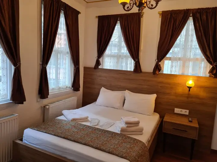 Стамбул: Kadıköy White House