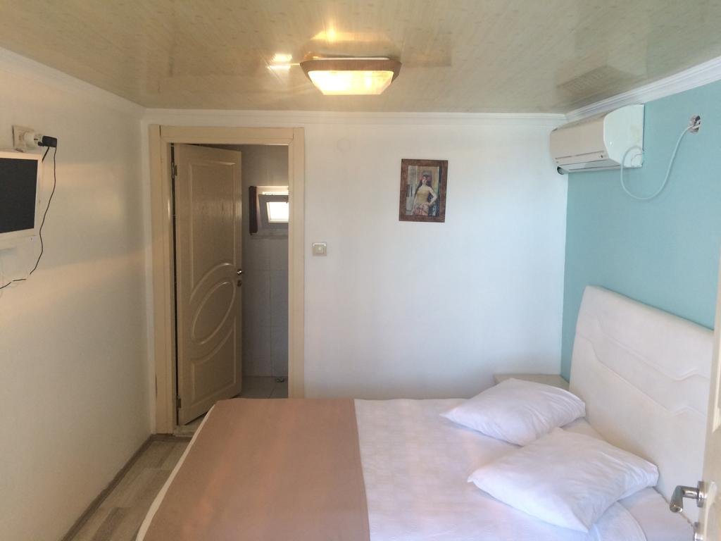 Чынарджык: Kirmizi Yali Motel