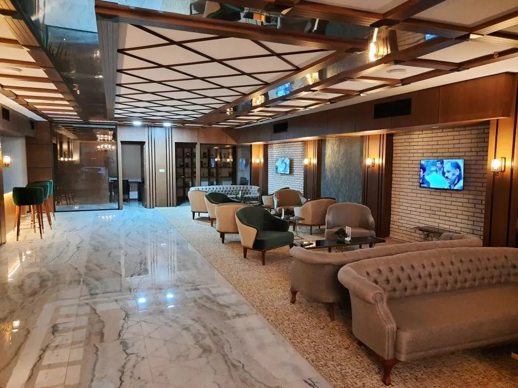 Караман: Nadir Business Hotel