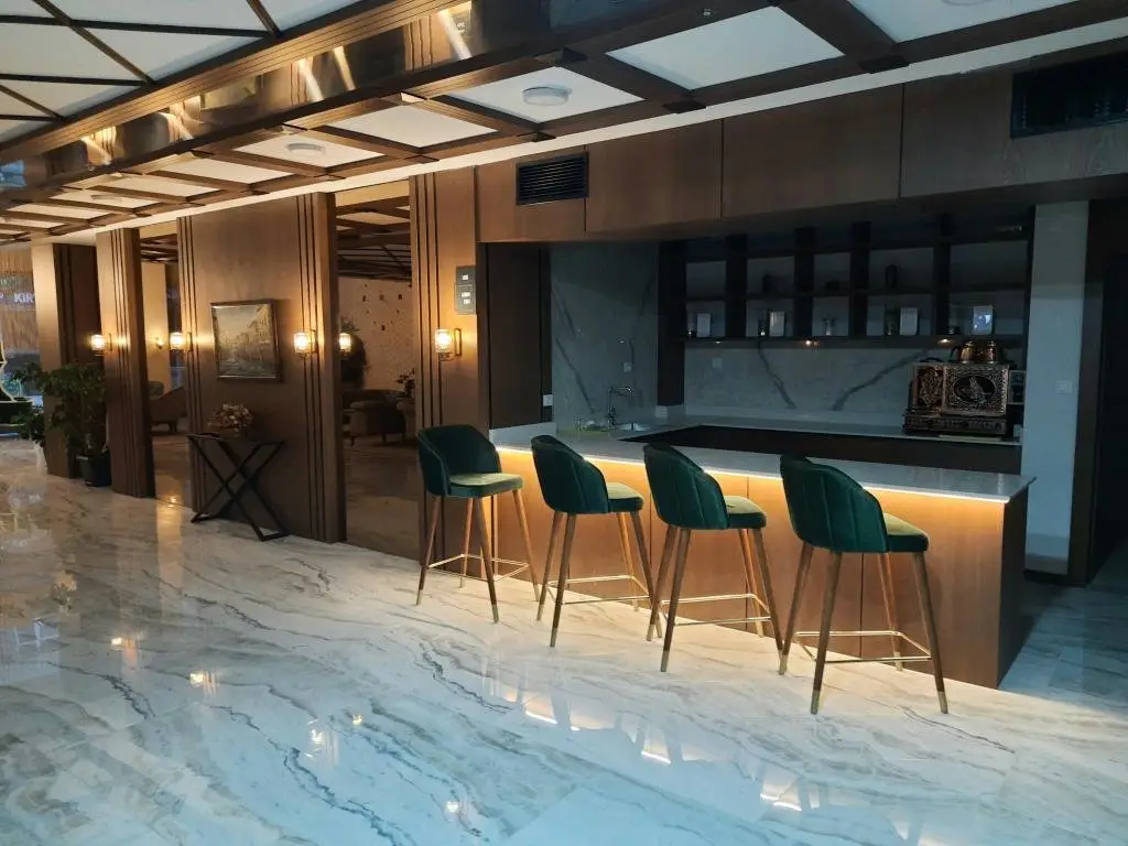 Караман: Nadir Business Hotel