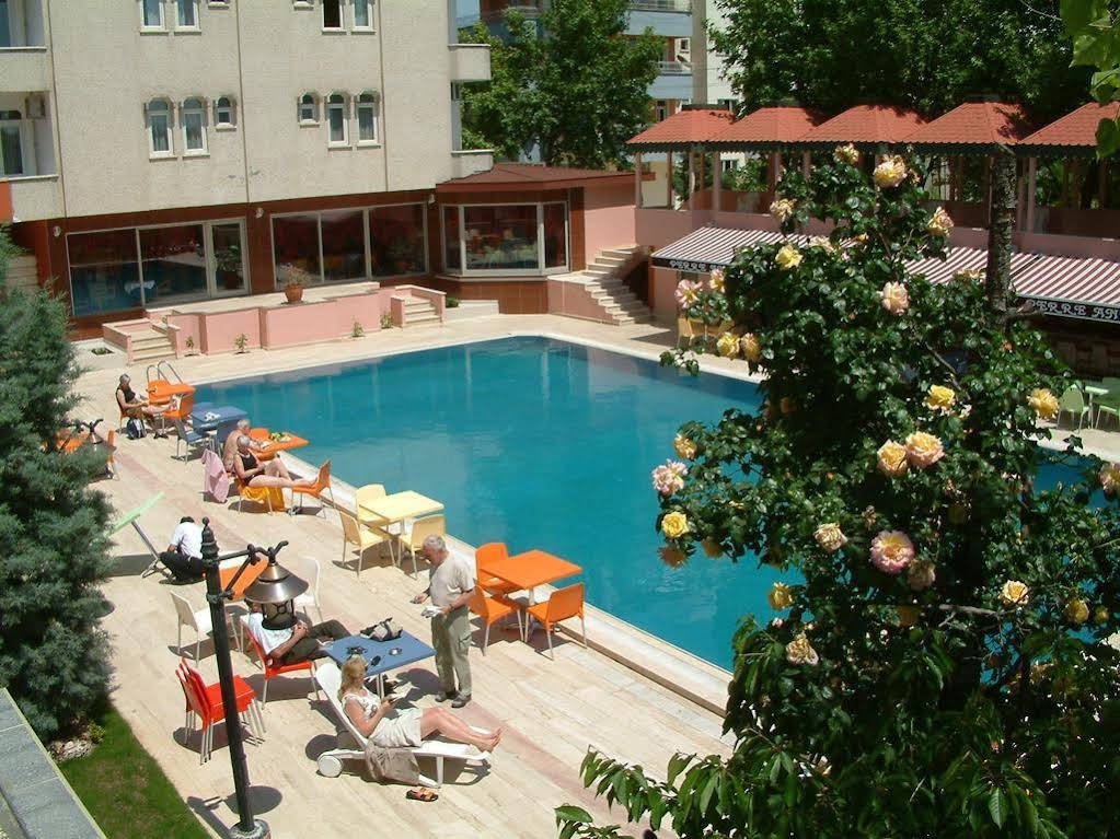 Bozdogan Hotel — фото 1