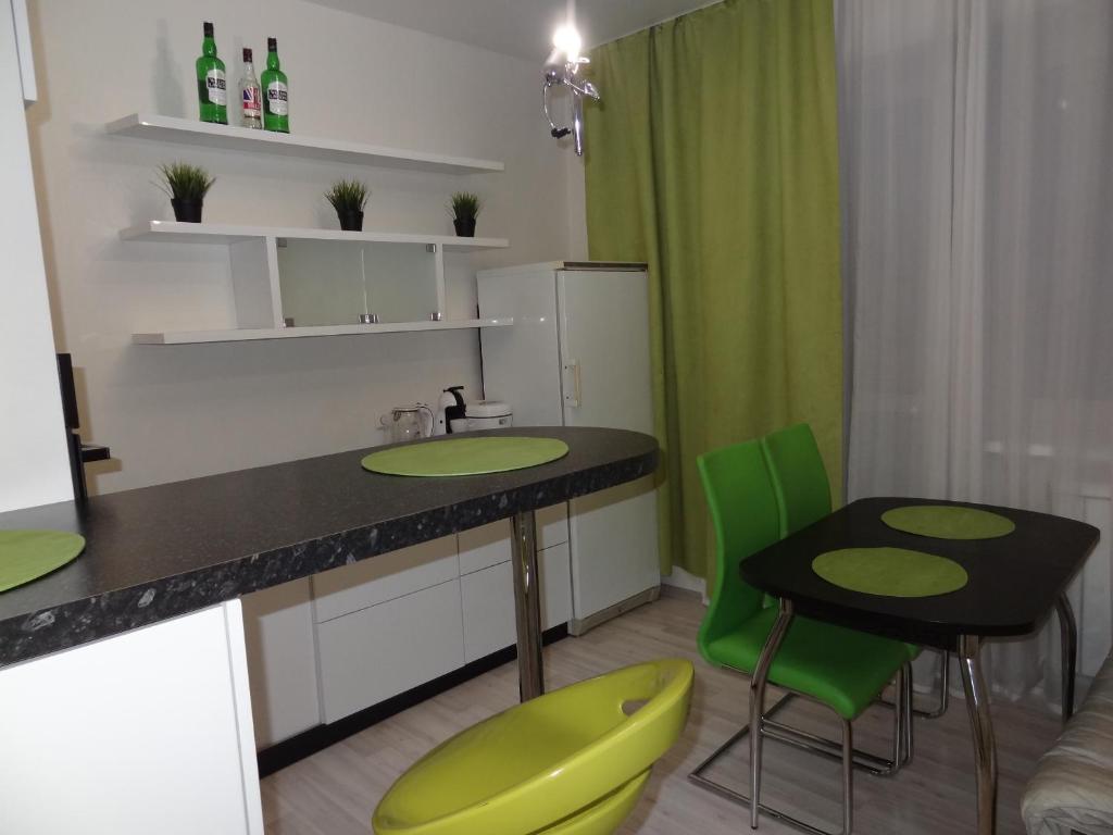 Apartment on Aviatorov 23 — фото 1