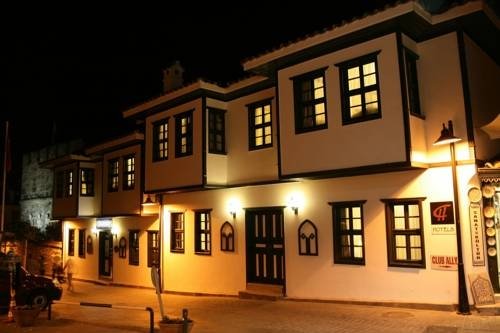 Анталья: Kaleiçi Marina Boutique Hotel - Restaurant