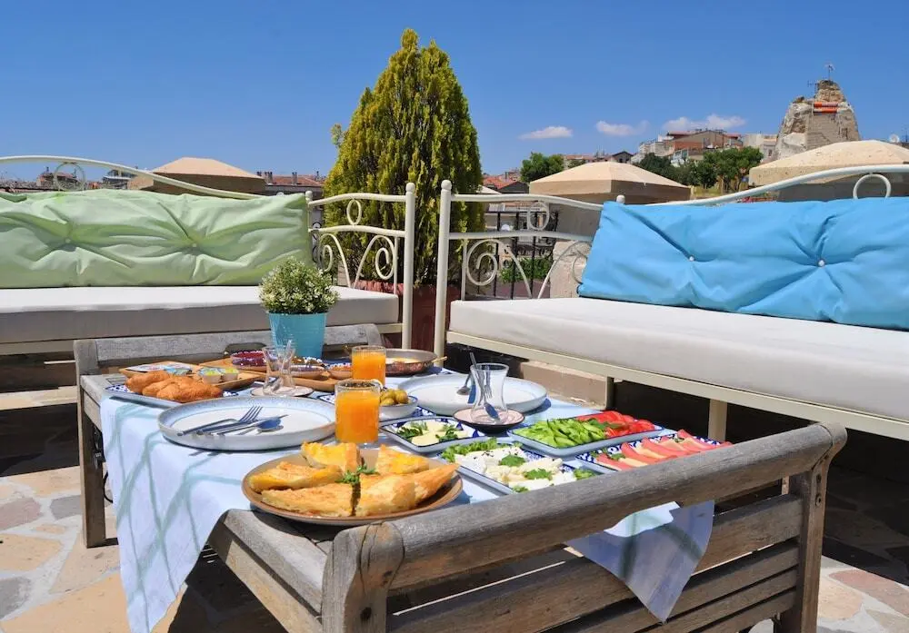 Ургуп: Castle Inn Cappadocia