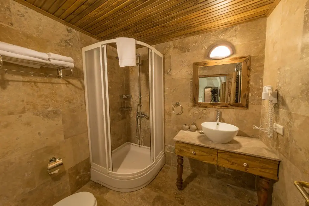 Айвали: In Stone House