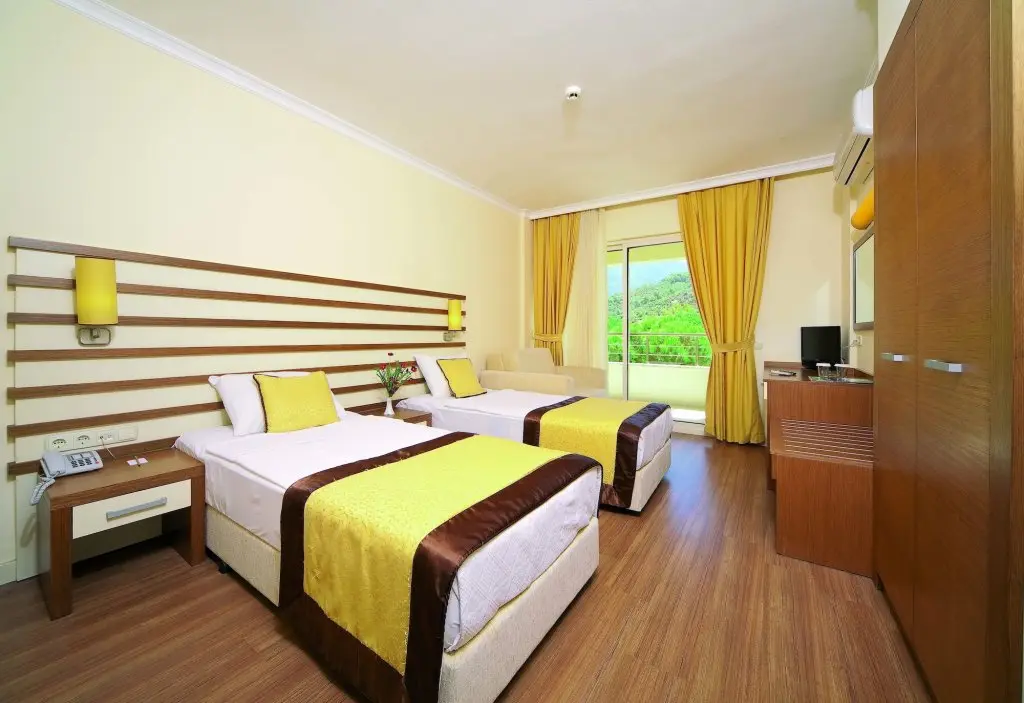 Гюзельчамлы: Hotel Akbulut