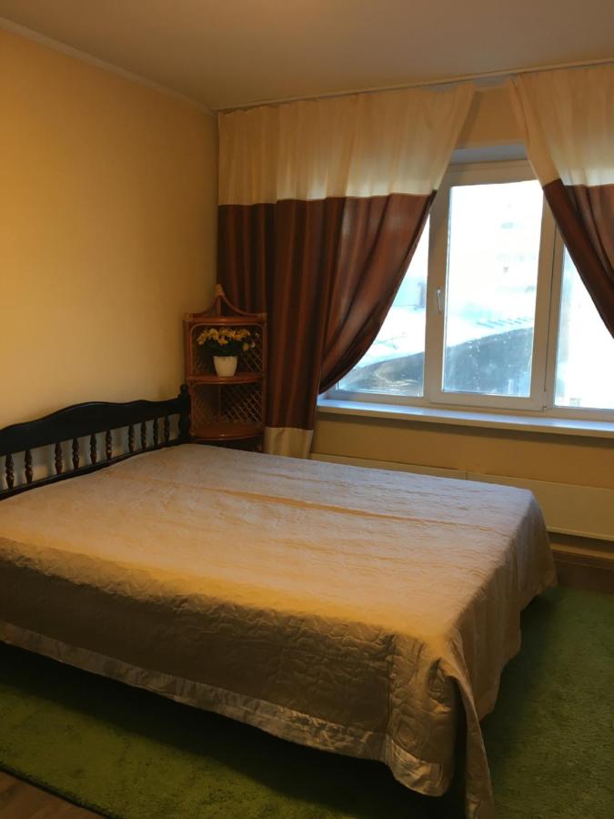 Норильск: Apartments at Pavlova 21