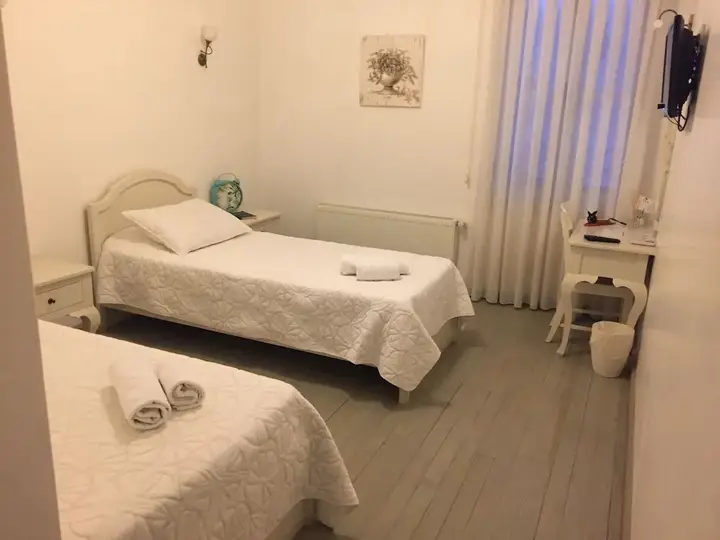 Айвалык: Gule Cunda