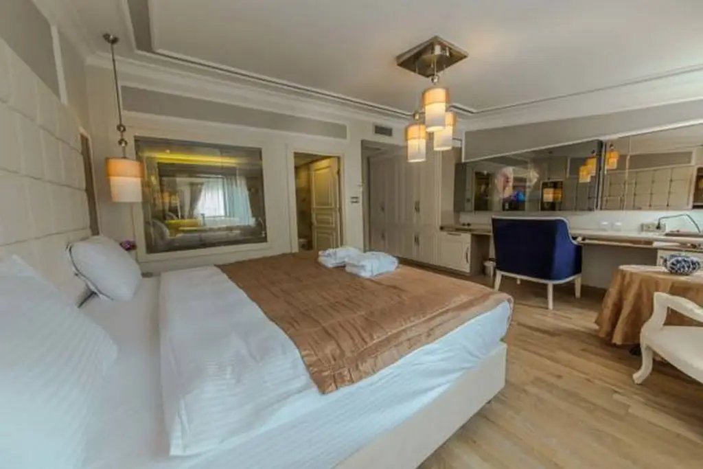 Стамбул: The Constantine Hotel