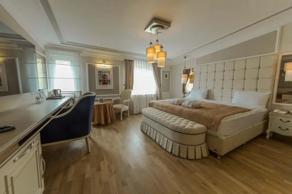 Стамбул: The Constantine Hotel