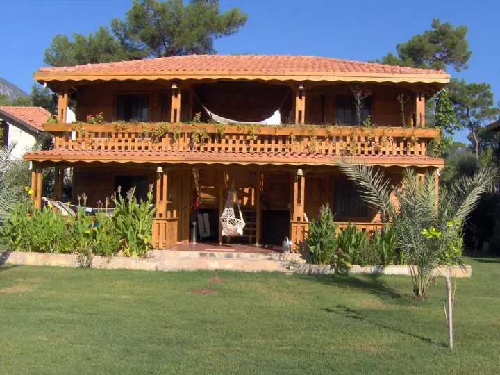 Кумлуджа: Olympos Tanrılar Kulübü
