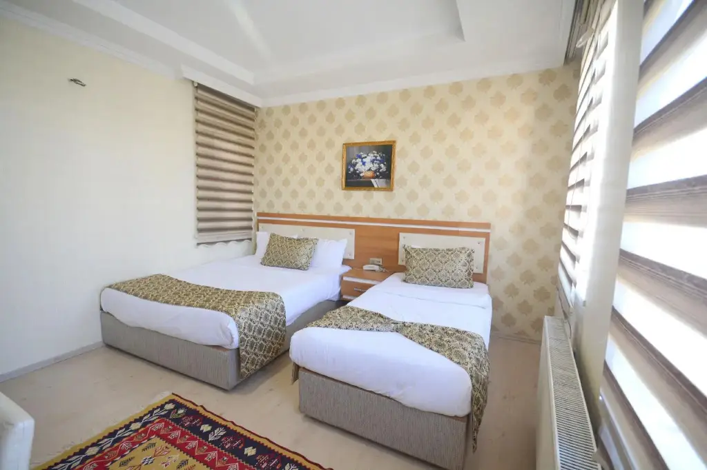Ван: Dimet Park Hotel