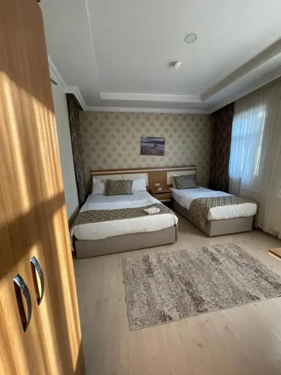 Ван: Dimet Park Hotel