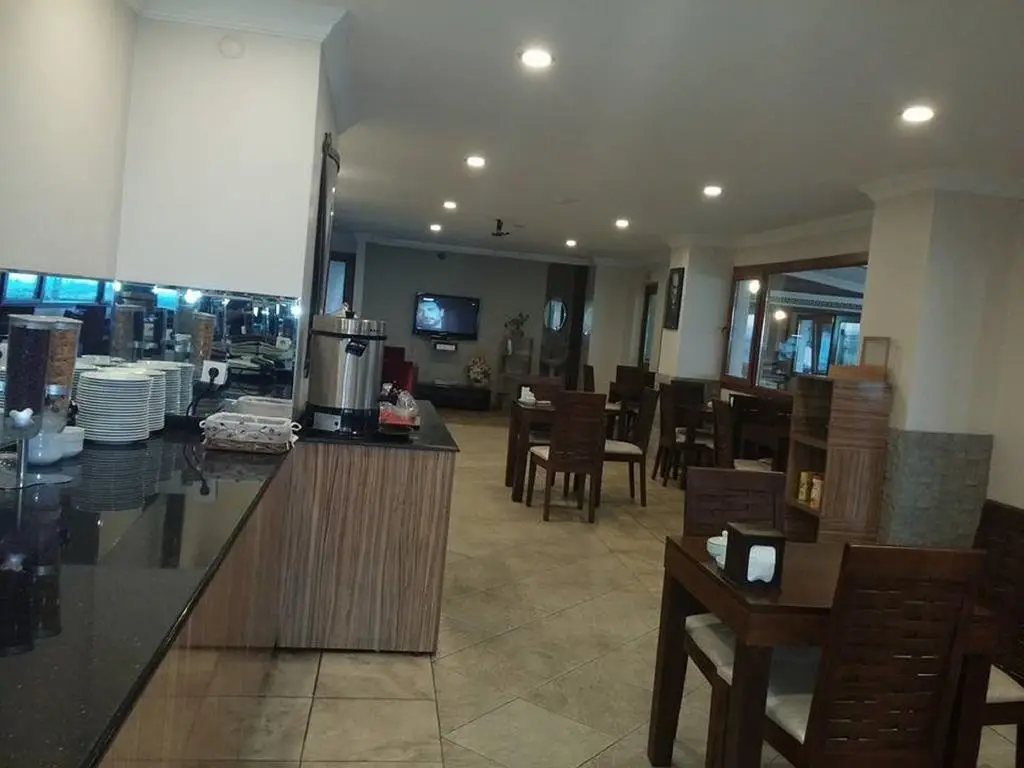 Салихли: Yener Hotel