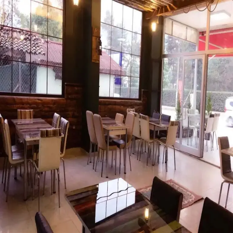 Сакарья: Sahra Motel Sapanca