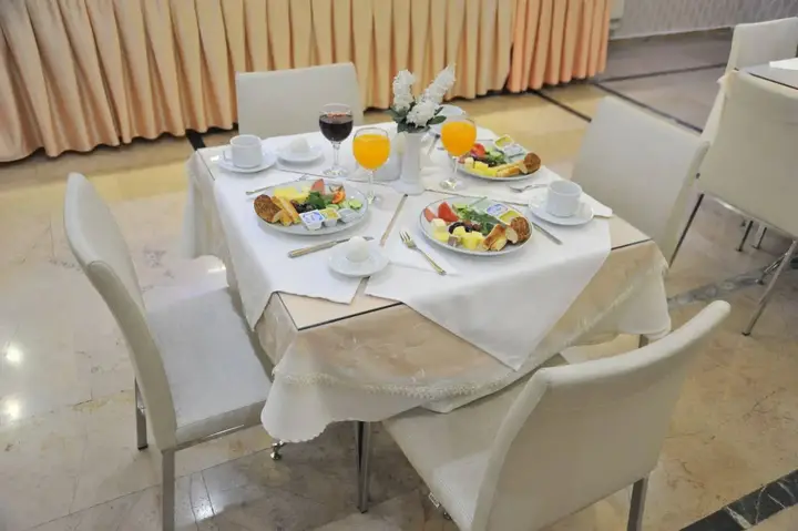 Измир: Otel Kabacam