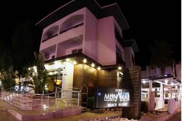 Мармарис: Munamar Beach Resort Hotel