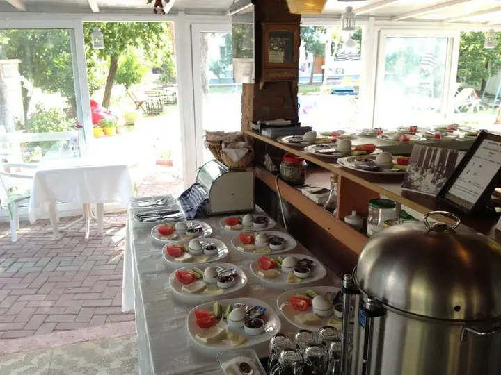 Кушадасы: Mursel Pansiyon Garden Hotel