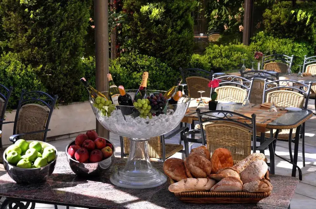 Стамбул: Surmeli Istanbul Hotel